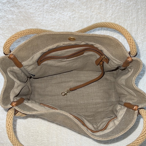 Michael Kors Tan Tote Bag - Picture 6 of 7